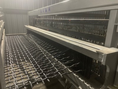 工廠直銷65錳鋼篩網，礦山振動篩網 礦篩網 耐磨鋼絲編織網